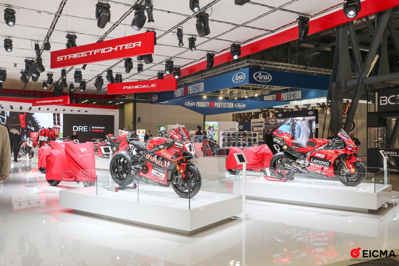 Motorcycles Prevail at the Trade Shows